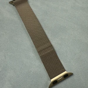 Apple Watch Milanese Loop Band (41mm, Gold)